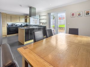 Dining- click for photo gallery